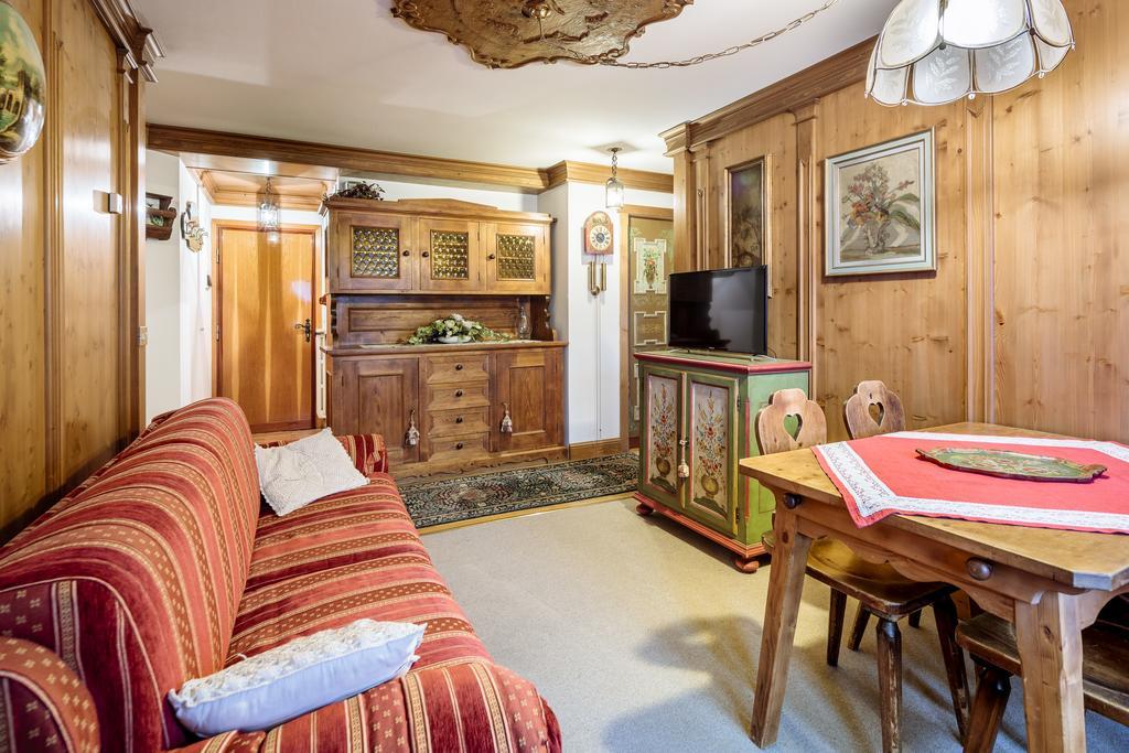 Villa Cristallino -Stayincortina Cortina d'Ampezzo Exterior photo